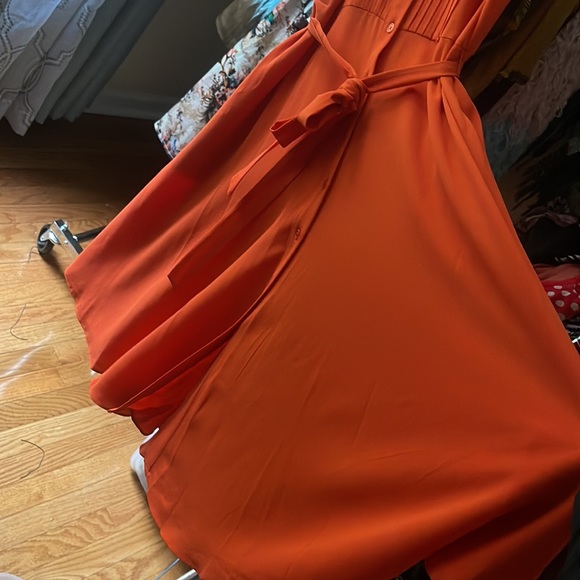 Donna Morgan short sleeve collar neck above knee dress - Picture 5 of 7